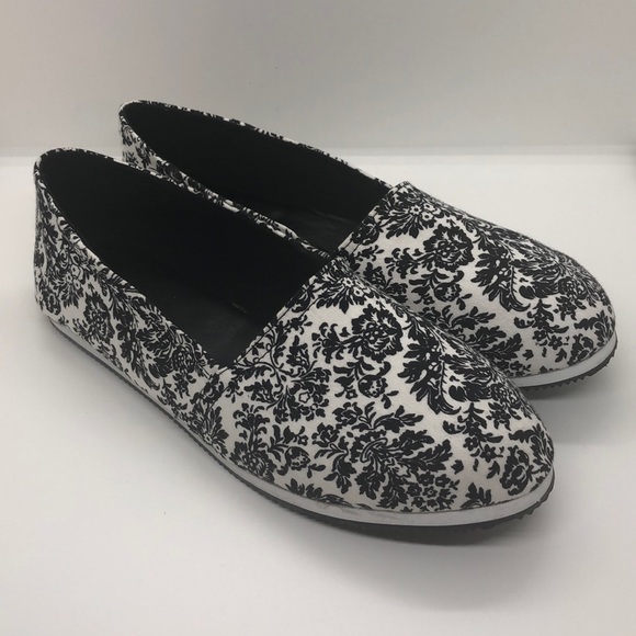 Damask Slip On Shoes - Picture 2 of 2